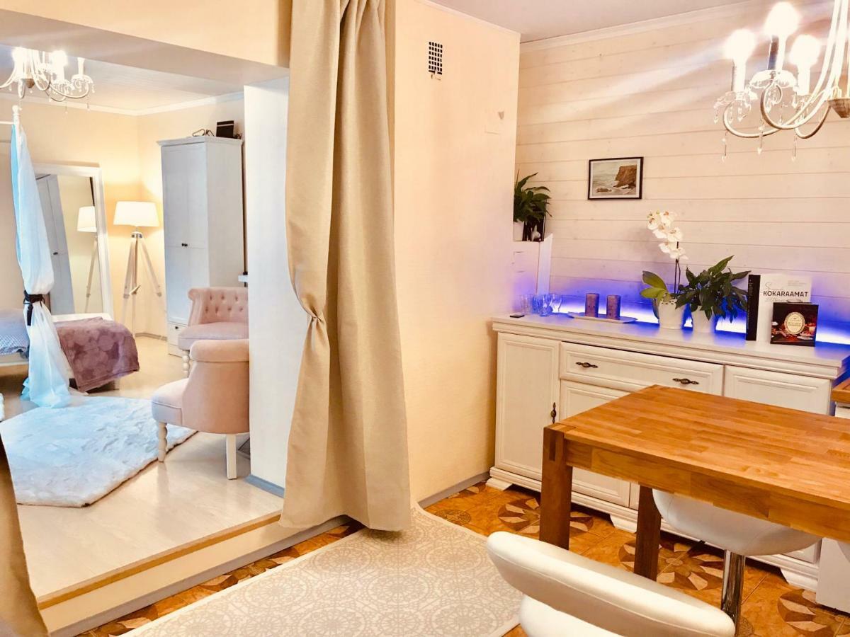 Cozy City Studio Apartment Free Parking Tallin Exterior foto